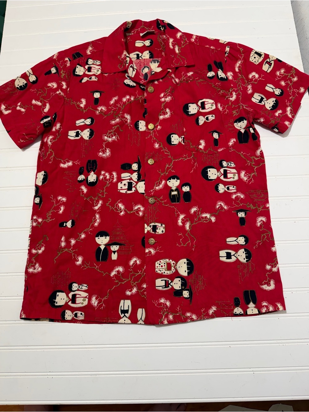 Pristine 1950s Alfred Shaheen Kokeshi Doll Hawaiian Shirt - Red Metallic Gold L